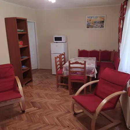 Twins House - Janka