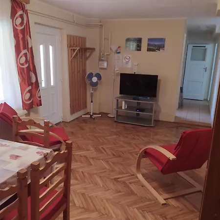 Twins House - Janka Apartament *